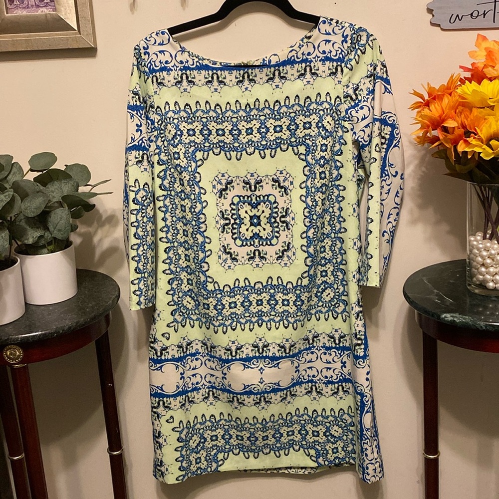 The Limited LS Dress Sz Medium w/long back zipper. Pretty for Holidays.